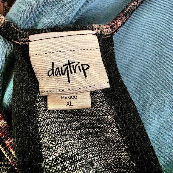 Daytrip Floral Long Sleeve Open Back Top XL - Picture 6 of 8